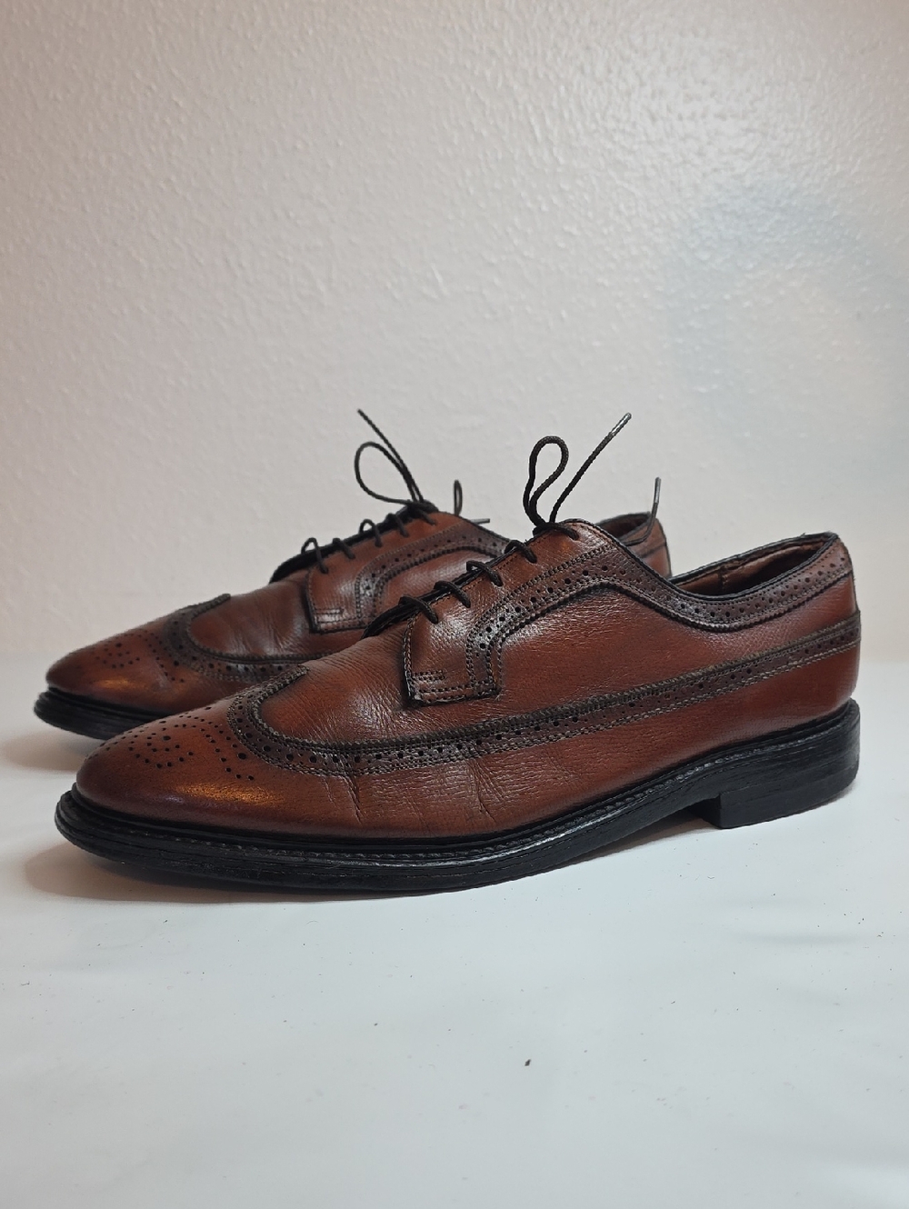 JC PENNY VINTAGE LEATHER LONG WING TIP ELEGANT OXFORDS MENS 13 COGNAC GUC